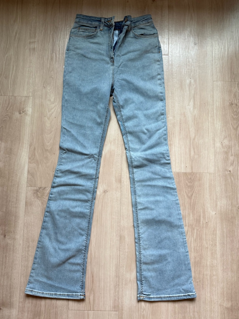 Women's Light Blue Boot-Cut Jeans - Flare Fit